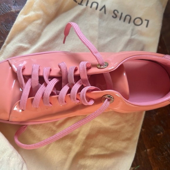 real leather Peach patent frontrow LV sneakers - Picture 3 of 6